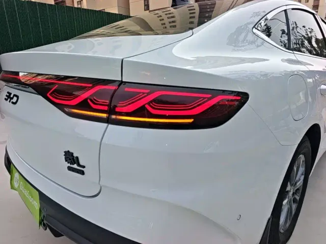 BYD Qin L — Фото автомобиля 7