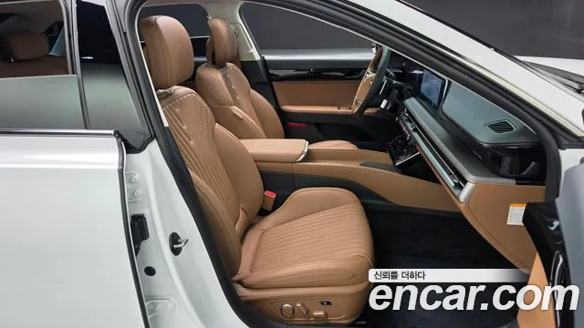 Hyundai Grandeur GN7 — Фото автомобиля 16
