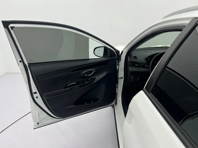 Toyota YARiS L Zhi Xuan — Фото автомобиля 20