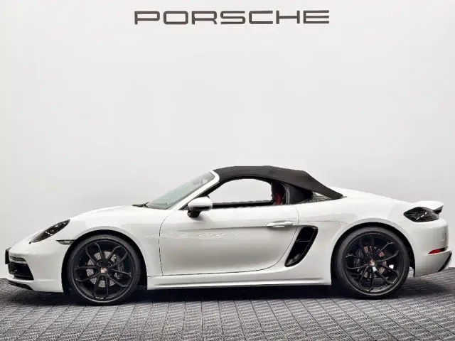 Porsche 718 — Фото автомобиля 4