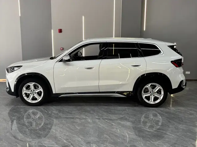 BMW X1 — Фото автомобиля 7