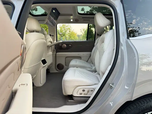 IM Motors LS9 — Фото автомобиля 10