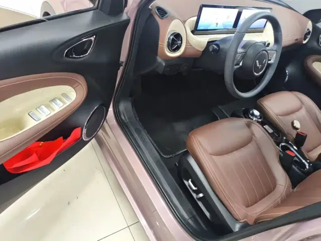 Wuling Bingo — Фото автомобиля 15