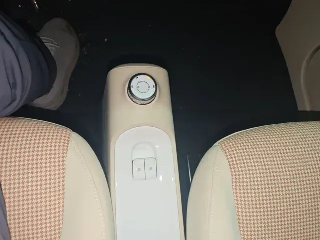 Wuling Hongguang Mini EV — Фото автомобиля 13