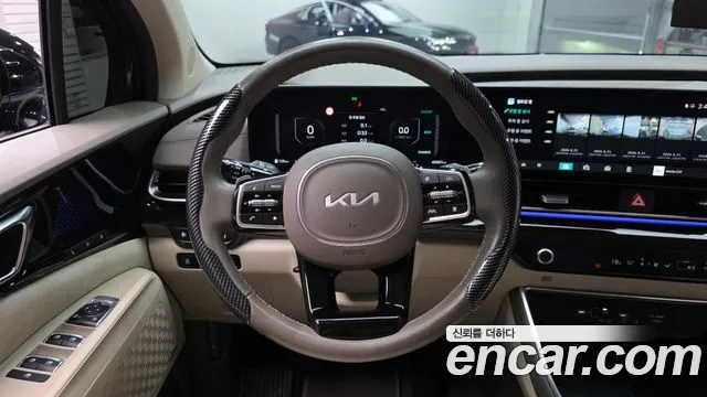 Kia Carnival Generation 4 — Фото автомобиля 20