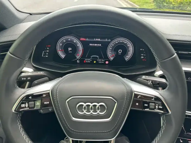Audi A6L — Фото автомобиля 8