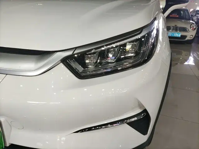 BYD Yuan Pro — Фото автомобиля 23