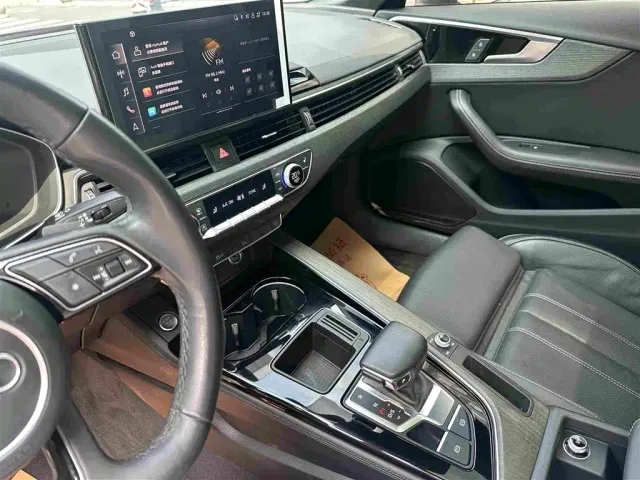 Audi A4L — Фото автомобиля 13