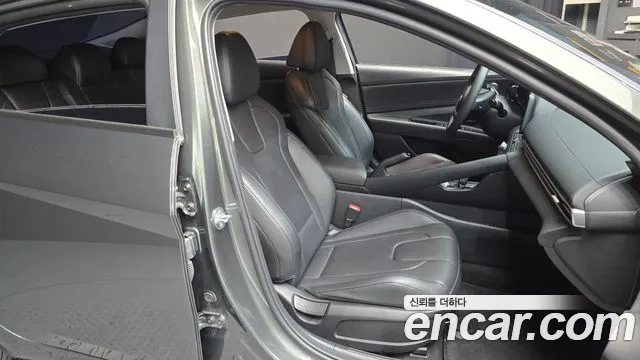 Hyundai AVANTE Avante (CN7) — Фото автомобиля 26