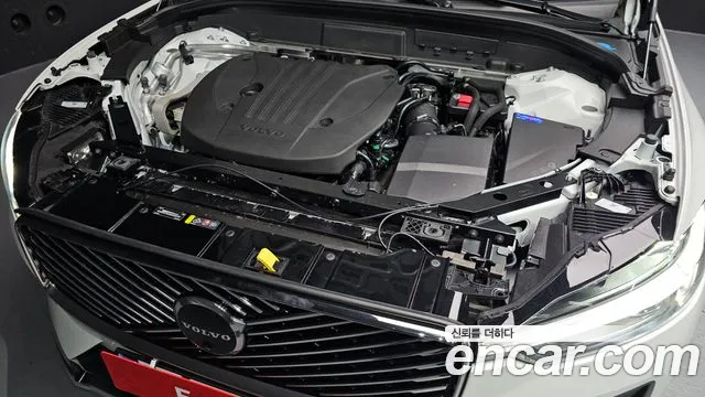 Volvo XC60 Generation 2 — Фото автомобиля 6