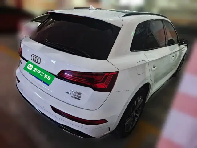 Audi Q5L — Фото автомобиля 4