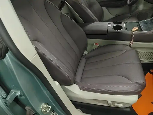 Leapmotor C11 — Фото автомобиля 24
