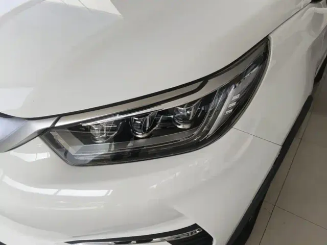 BYD Yuan Pro — Фото автомобиля 23