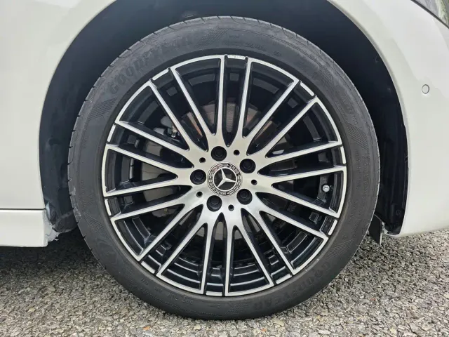 Mercedes-Benz C-Class — Фото автомобиля 12