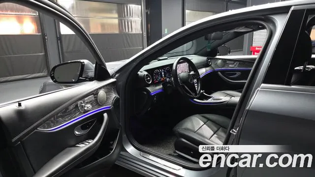 Mercedes-Benz E-Class E-класс W213 E350 4MATIC Avantgarde — Фото автомобиля 10