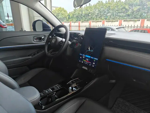 Honda e:NS1 — Фото автомобиля 14