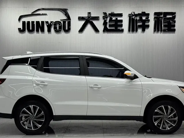 Geely Vision X6 — Фото автомобиля 8
