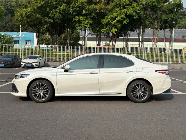 Toyota Camry — Фото автомобиля 4