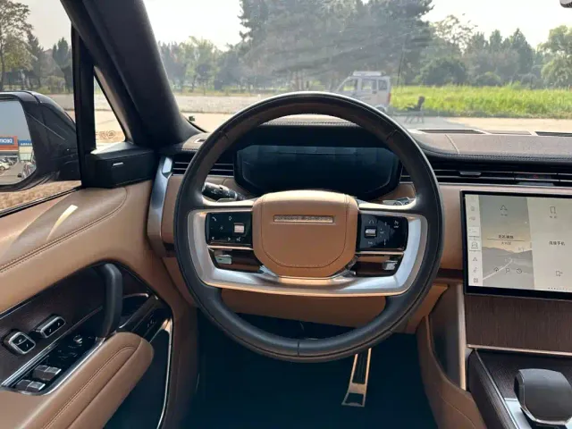 Land Rover Range Rover — Фото автомобиля 23