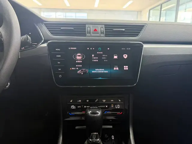 Skoda Superb — Фото автомобиля 8