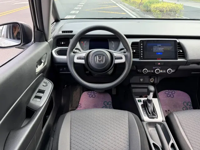 Honda Fit — Фото автомобиля 13