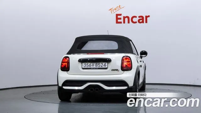 Mini Cooper Convertible — Фото автомобиля 4
