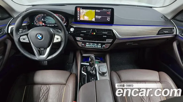 BMW 5 Series G30 — Фото автомобиля 10