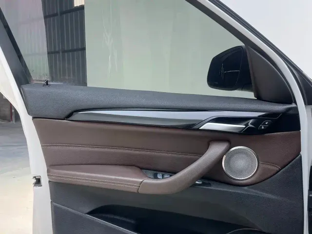 BMW X1 — Фото автомобиля 15