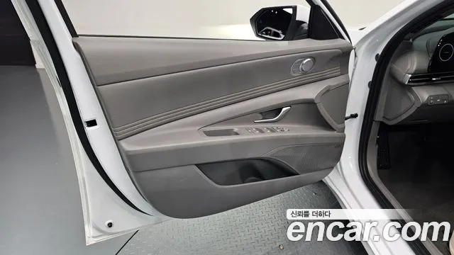 Hyundai AVANTE Avante (CN7) — Фото автомобиля 22