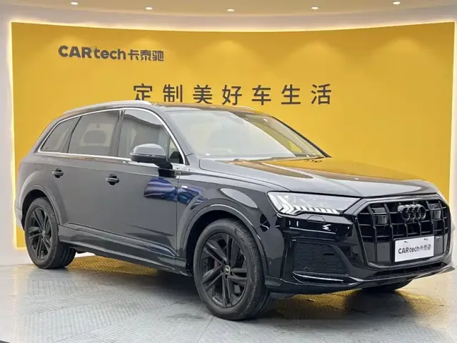 Audi Q7 — Фото автомобиля 2