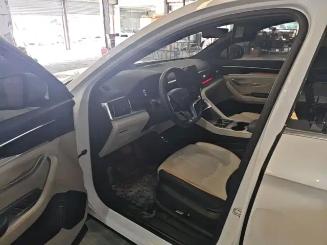 BYD Song PLUS — Фото автомобиля 15