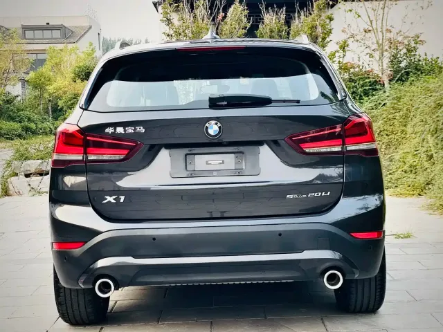 BMW X1 — Фото автомобиля 5