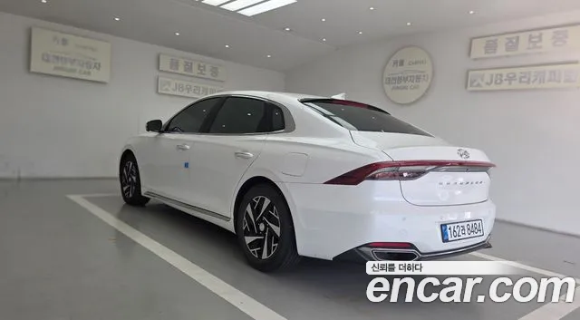 Hyundai Grandeur Grandeur (New) Hybrid — Фото автомобиля 2