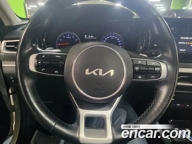 Kia K5 — Фото автомобиля 7