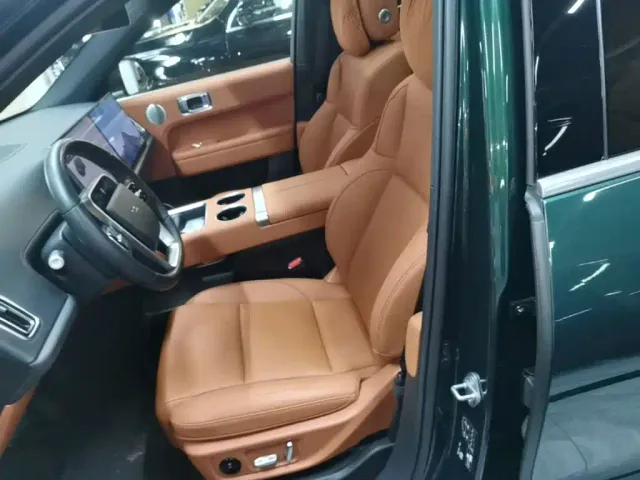 Li Auto L6 — Фото автомобиля 14