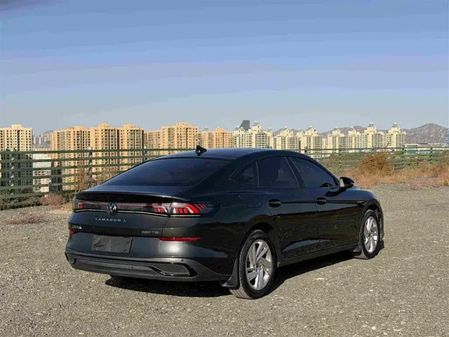 Volkswagen Lamando — Фото автомобиля 4