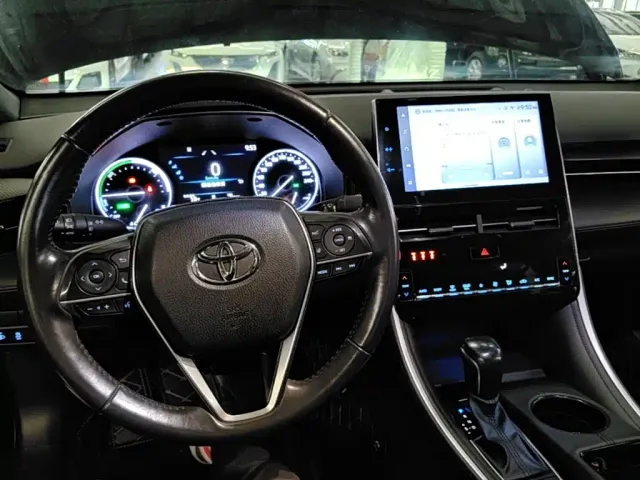 Toyota Avalon — Фото автомобиля 9