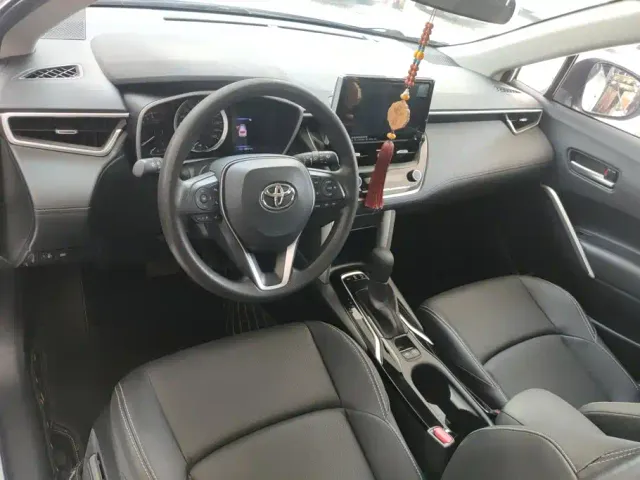 Toyota Frontlander — Фото автомобиля 12
