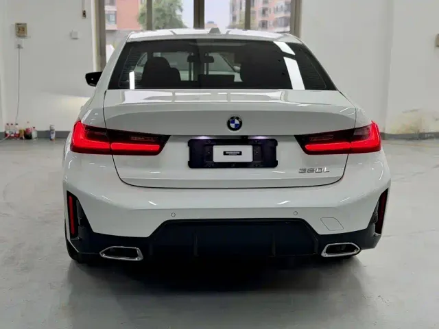 BMW 3 Series — Фото автомобиля 5