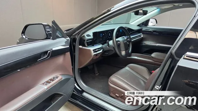 Hyundai Grandeur GN7 — Фото автомобиля 15
