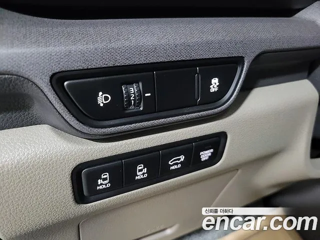Kia Carnival 4th Gen — Фото автомобиля 14