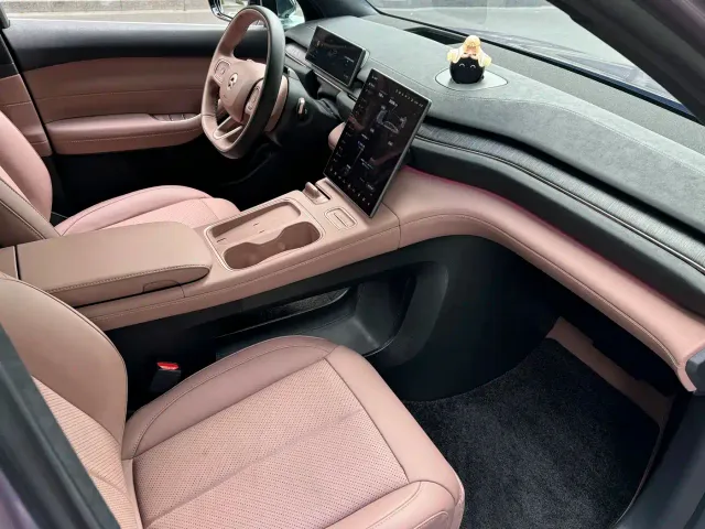 Nio EC6 — Фото автомобиля 7