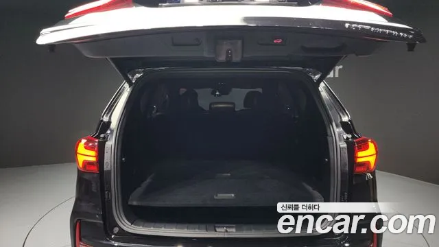 KG_Mobility_Ssangyong Rexton Rexton Arena Дизель 2.2 4WD — Фото автомобиля 20