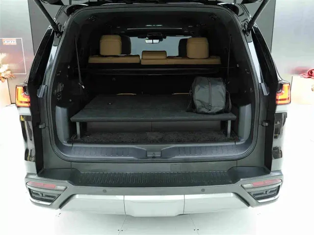 Lexus LX — Фото автомобиля 23