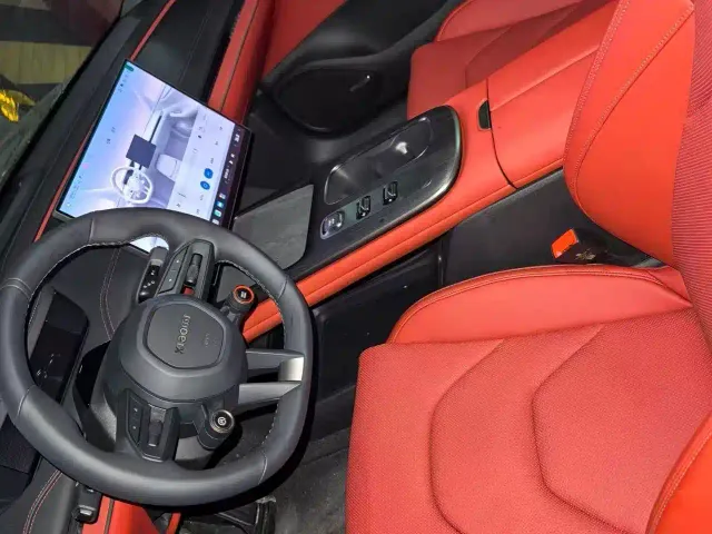Xiaomi SU7 — Фото автомобиля 10