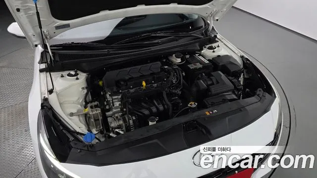 Hyundai Avante — Фото автомобиля 9