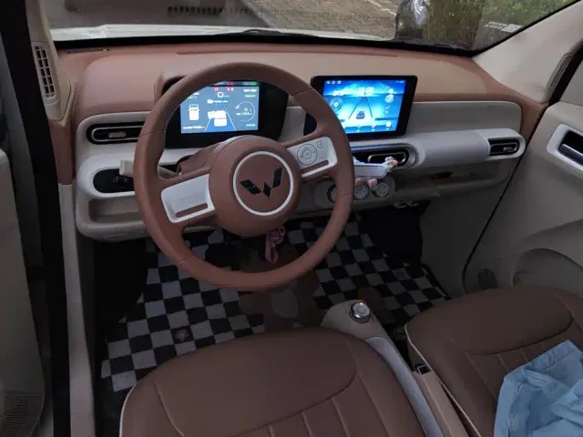 Wuling Hongguang Mini EV — Фото автомобиля 12
