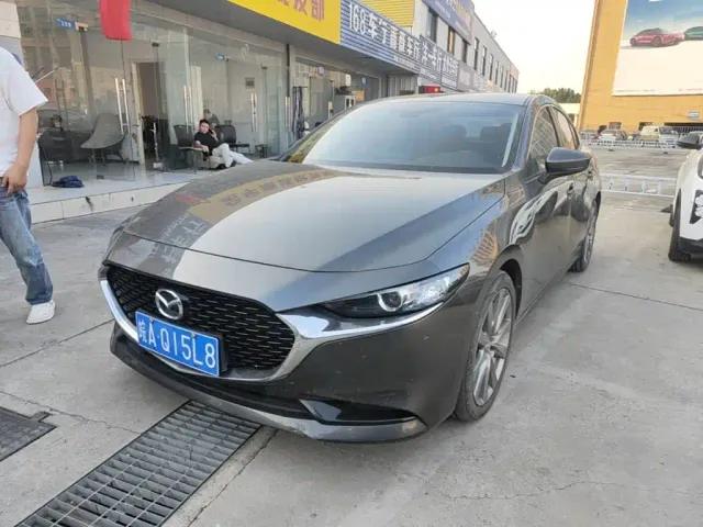 Фотография автомобиля — Mazda Axela