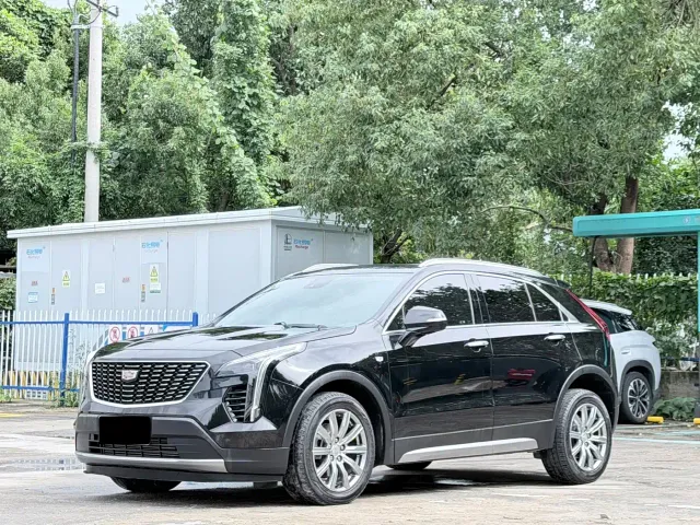 Фотография автомобиля — Cadillac XT4