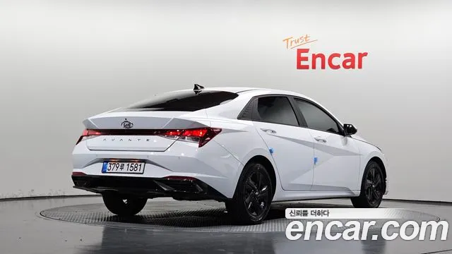 Hyundai Avante CN7 — Фото автомобиля 2